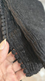 شال مشکی دور عدسی اکلیلی